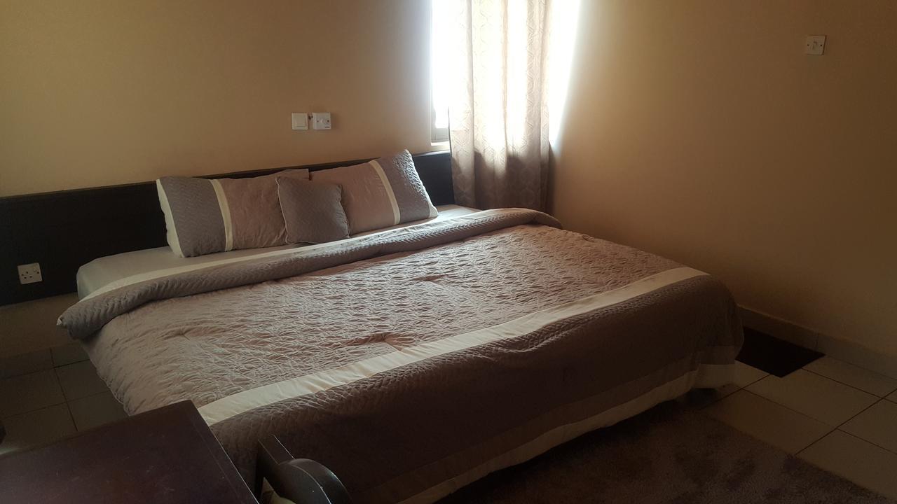 First Choice Hotel Άκρα Εξωτερικό φωτογραφία